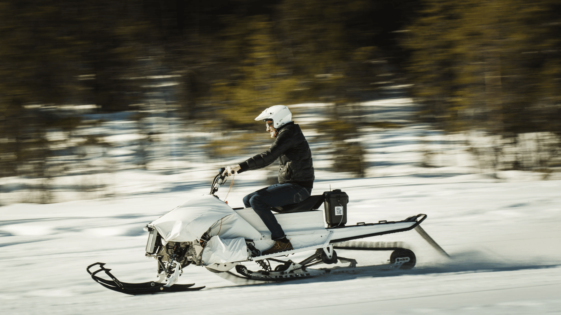 The first riders of Frank